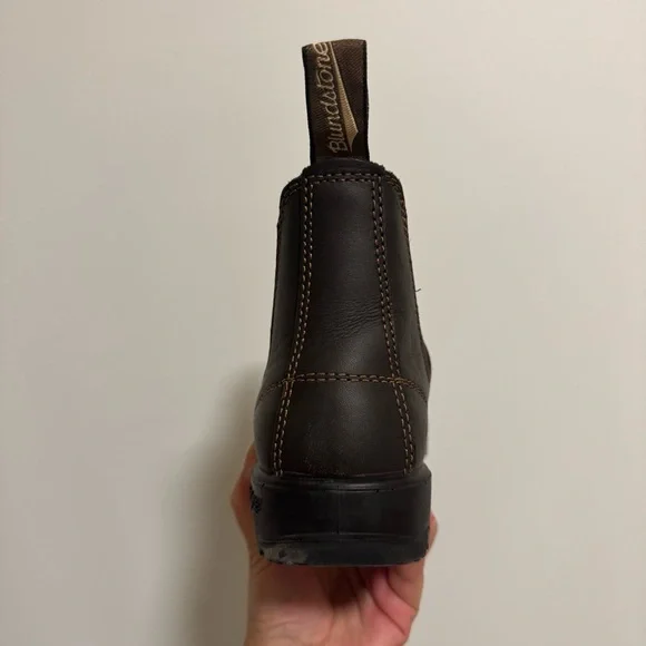 Blundstone Women’s 550 Chelsea Boots - Picture 3 of 15